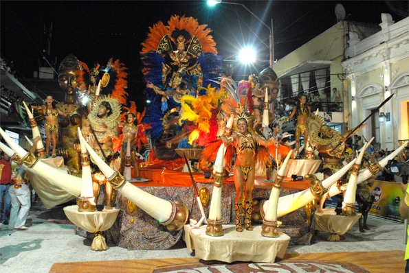Carnaval uruguayo - Carnaval en Artigas