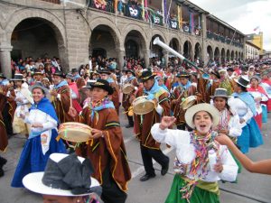Historia del Carnaval ayacuchano: y mas