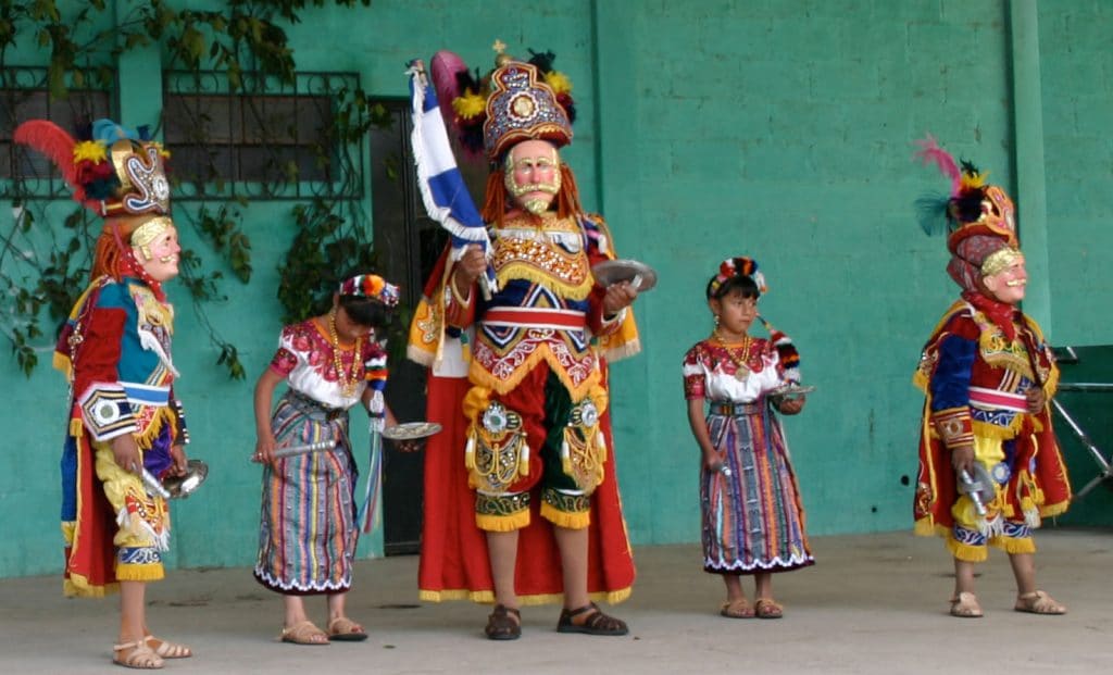 tipos de danzas de guatemala