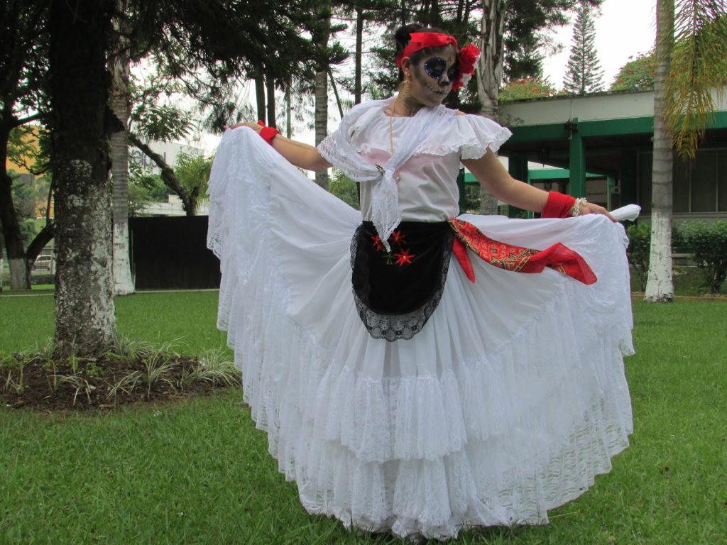 ¿Sabe cómo es el traje jarocho? Descúbrelo todo aquí