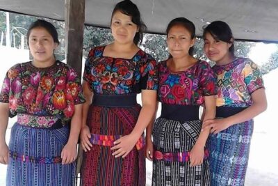 traje típico de chichicastenango